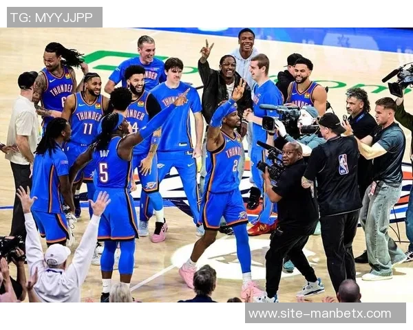 基德强调浓眉需担任五号位以提升球队赢球机会和阵容效能